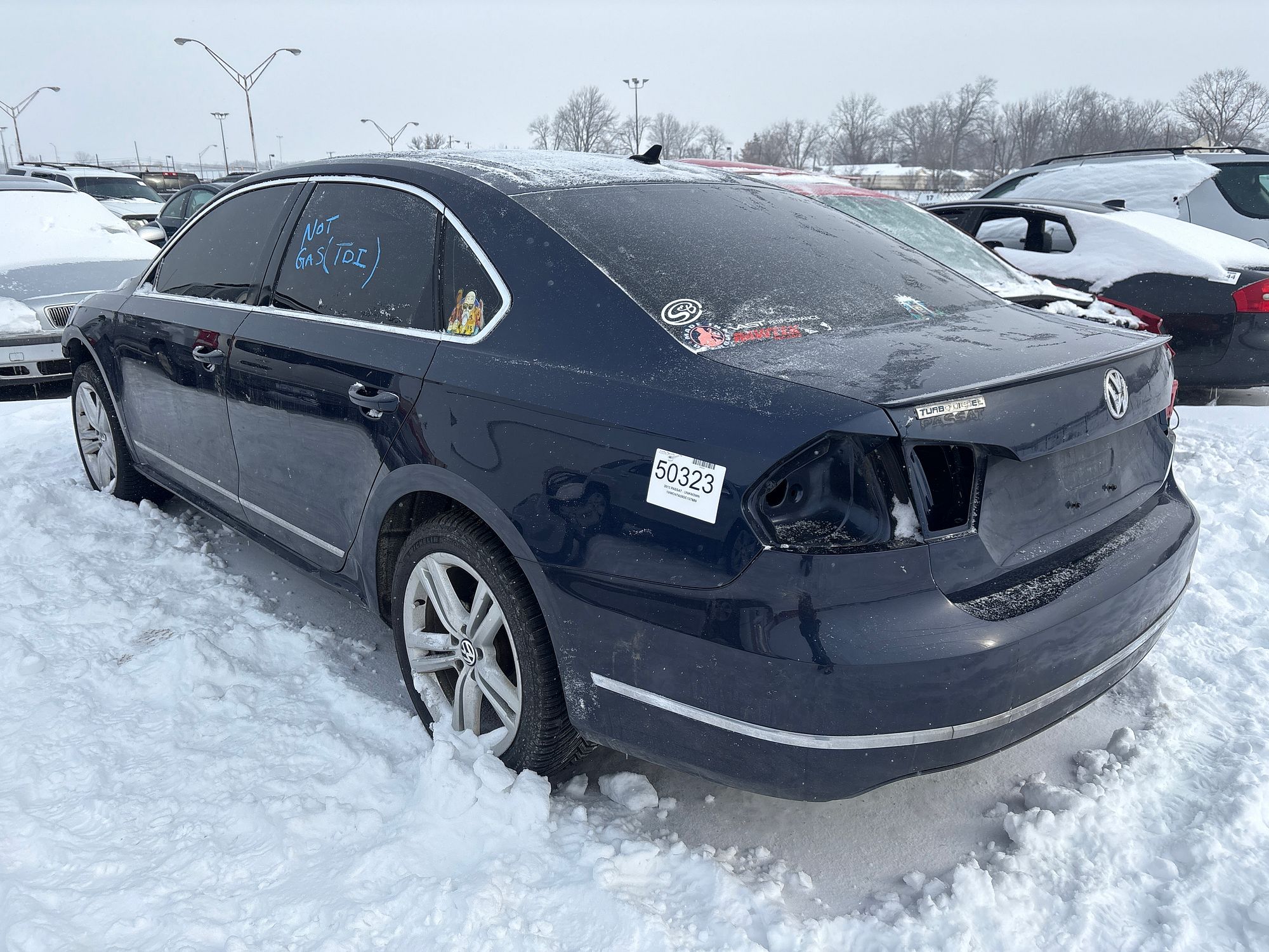2013 VOLKSWAGEN PASSAT - Image 4