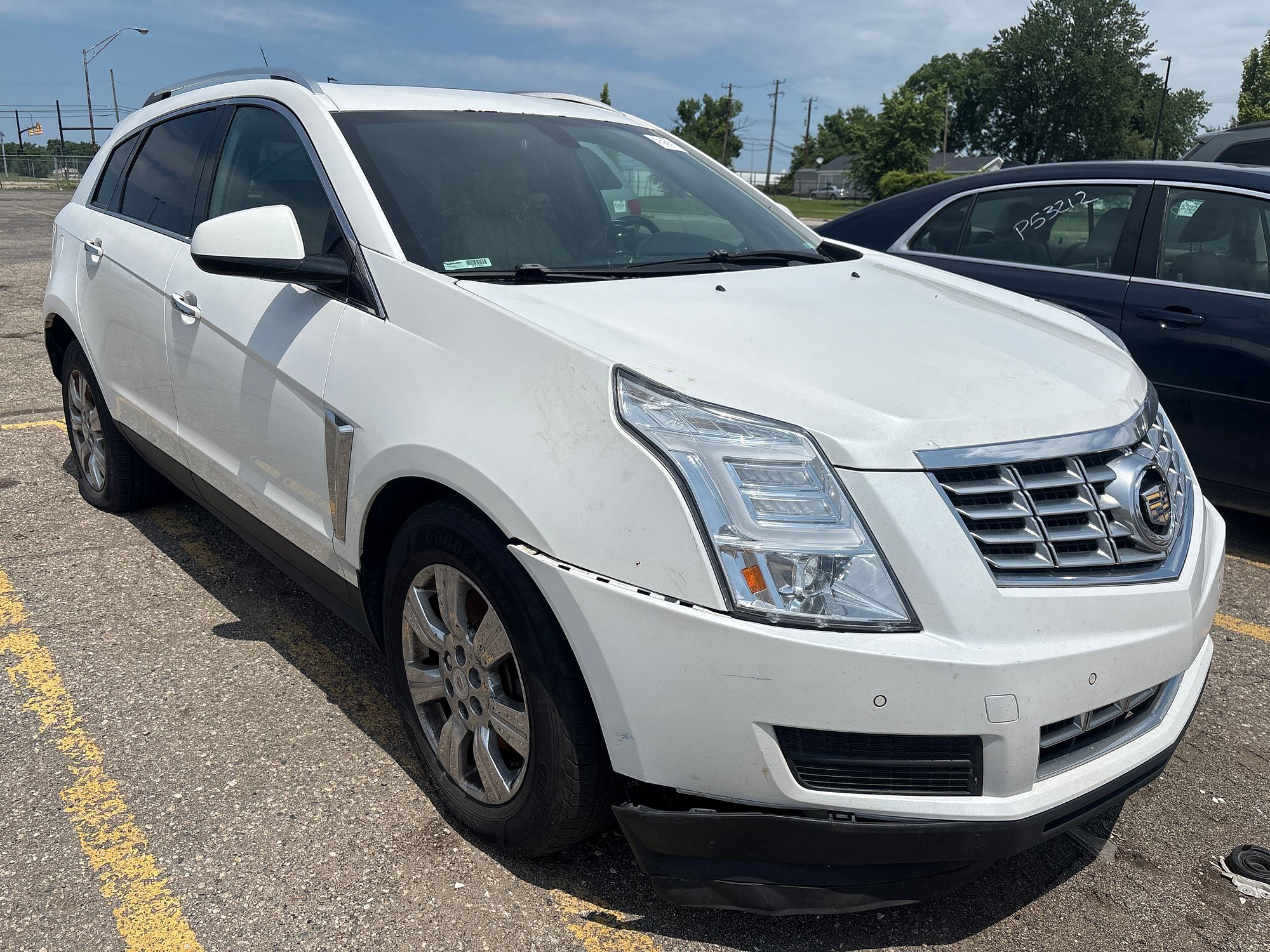 2014 CADILLAC SRX - Image 2