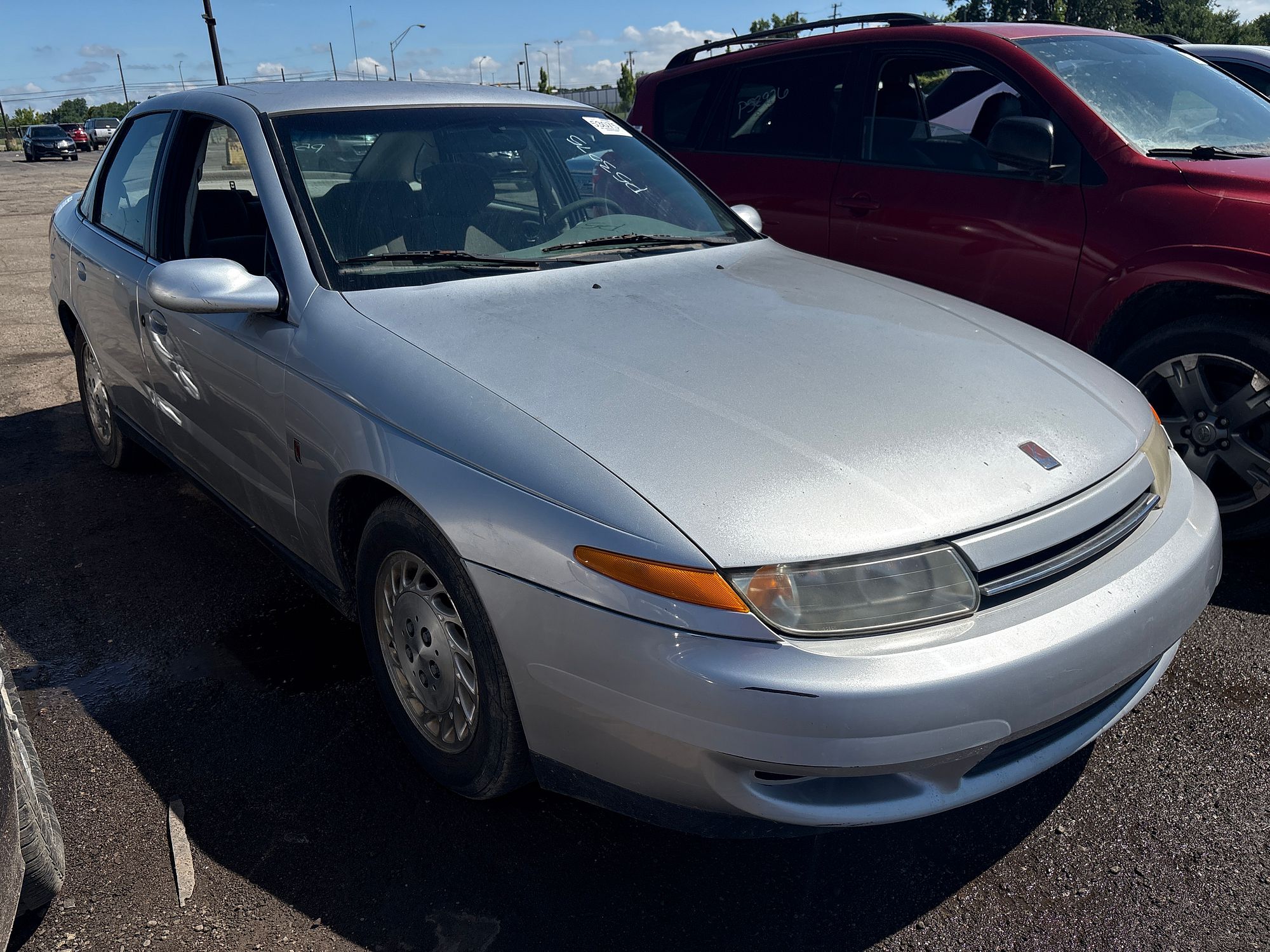 2001 SATURN L SERIES SEDAN - Image 2