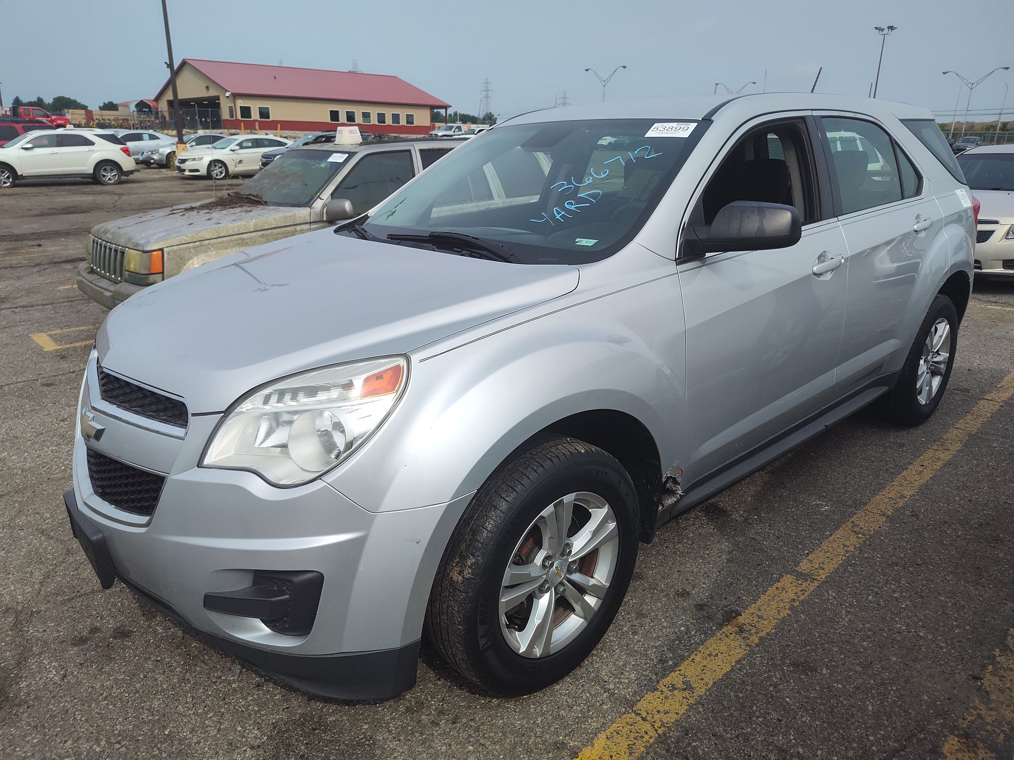 2013 CHEVROLET EQUINOX - Image 1