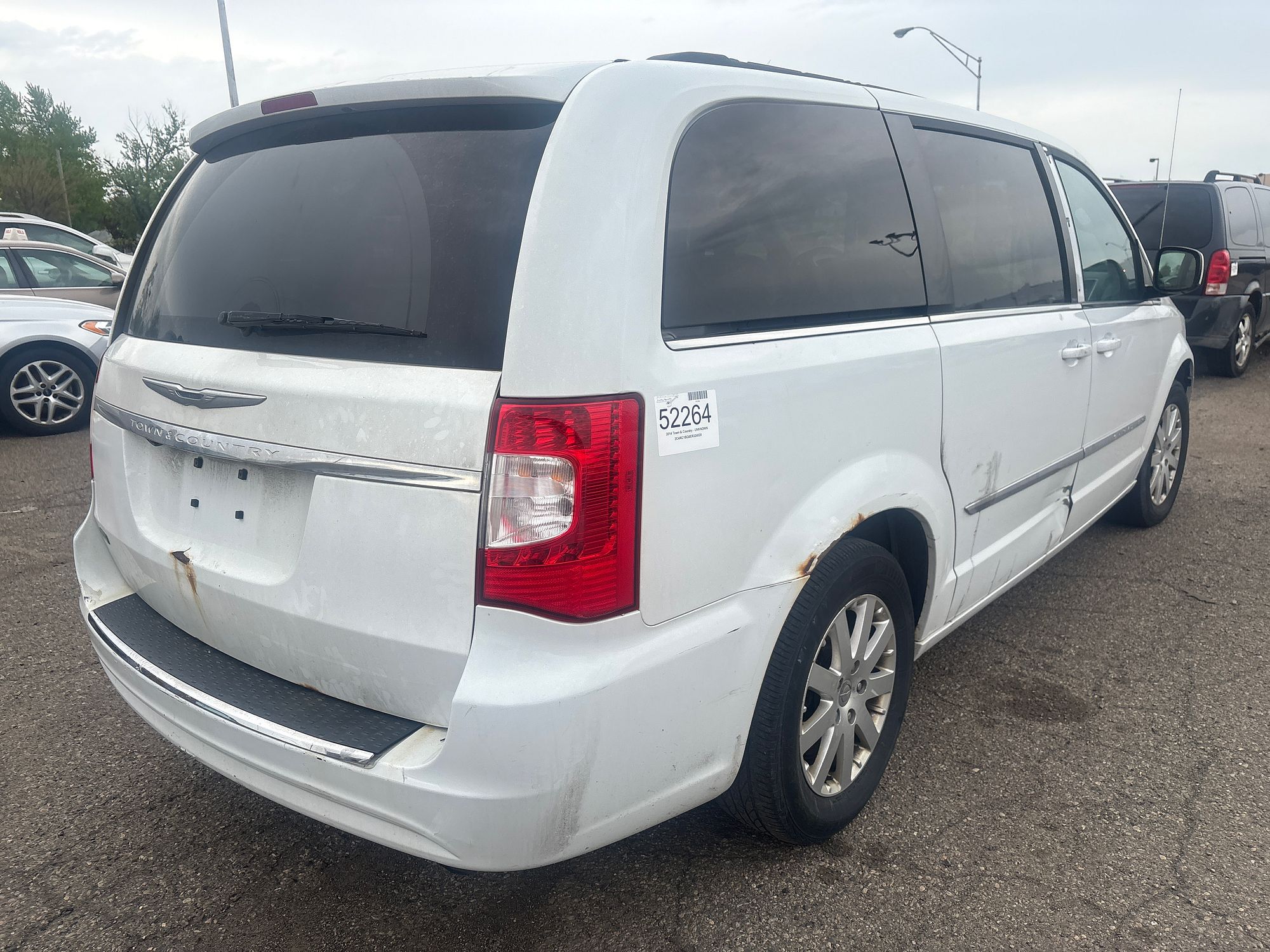 2014 CHRYSLER TOWN COUNTRY - Image 3