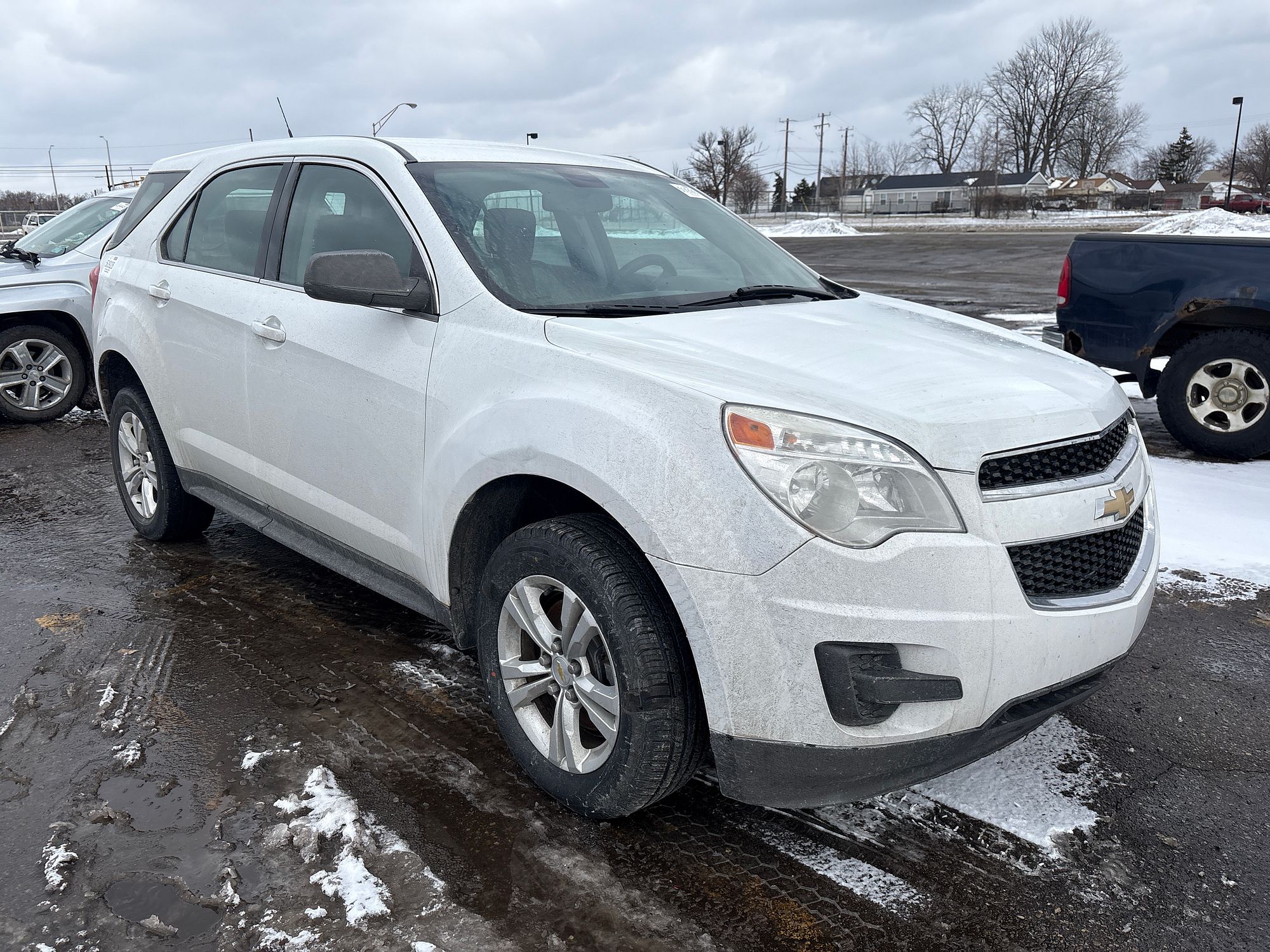 2011 CHEVROLET EQUINOX - Image 2
