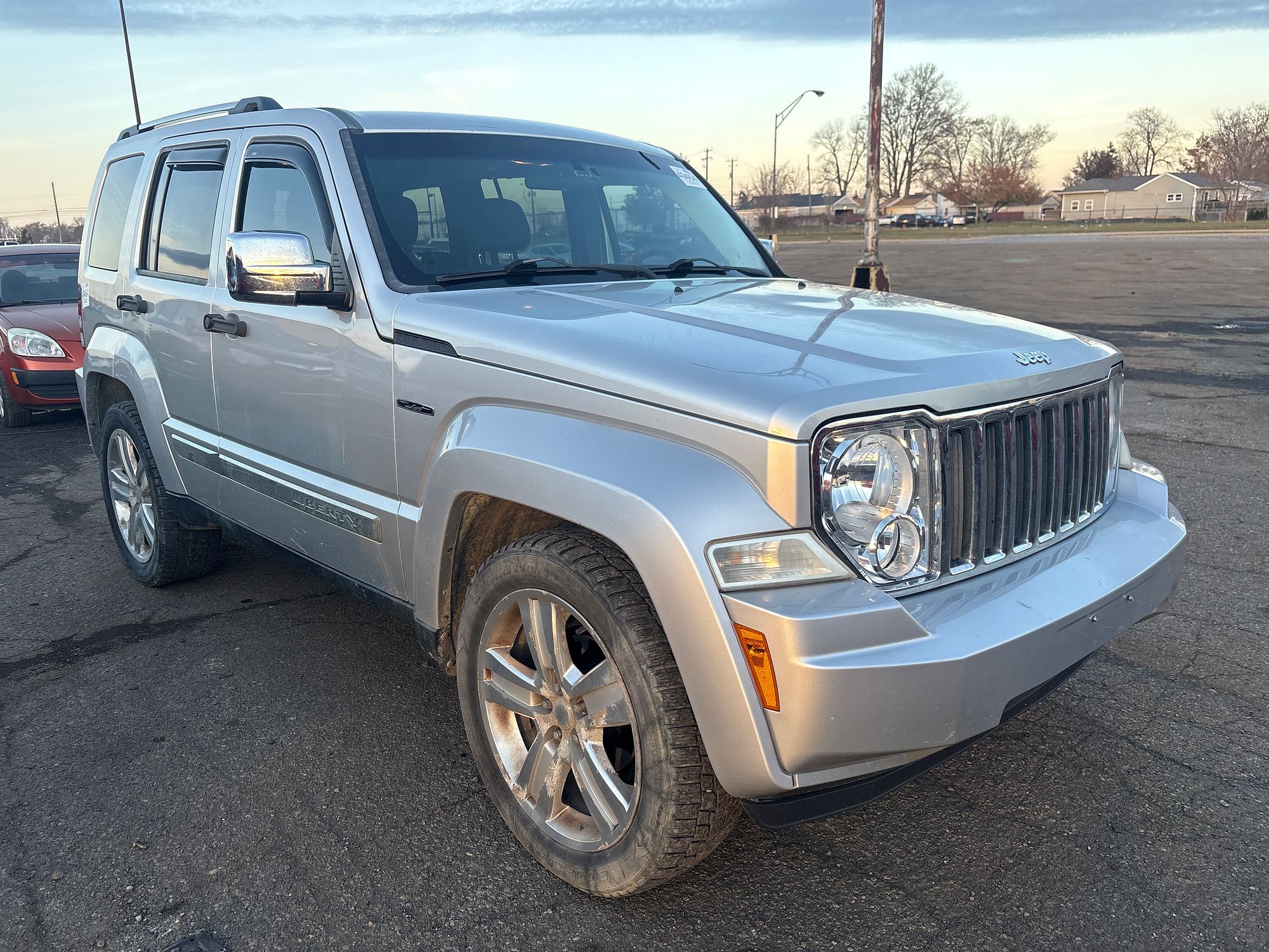 2011 JEEP LIBERTY - Image 2