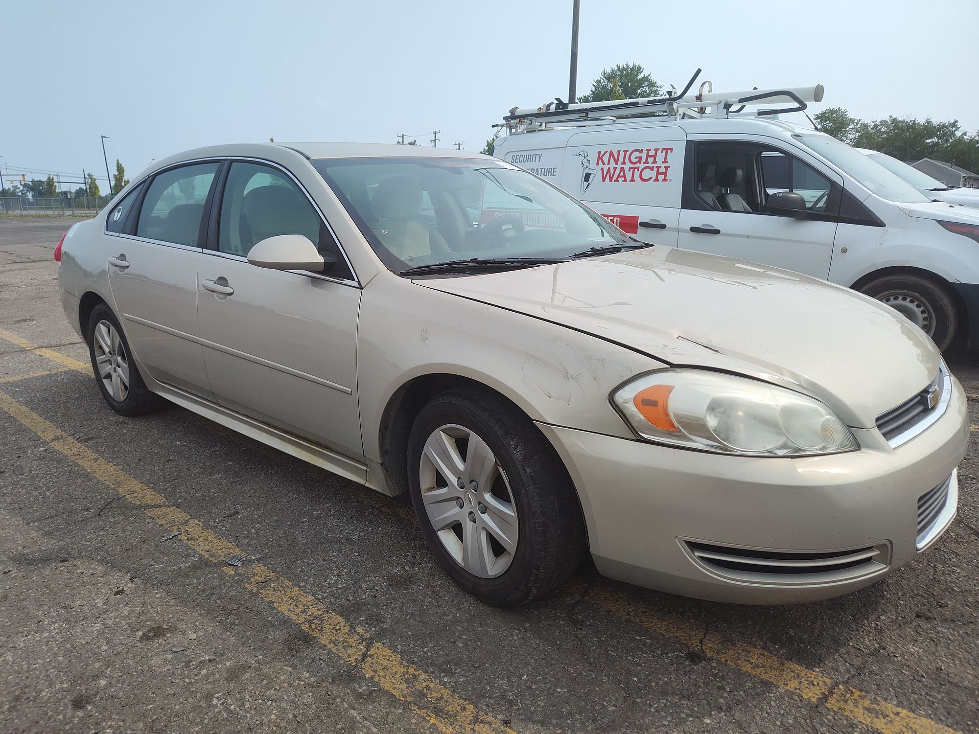 2010 CHEVROLET IMPALA - Image 2