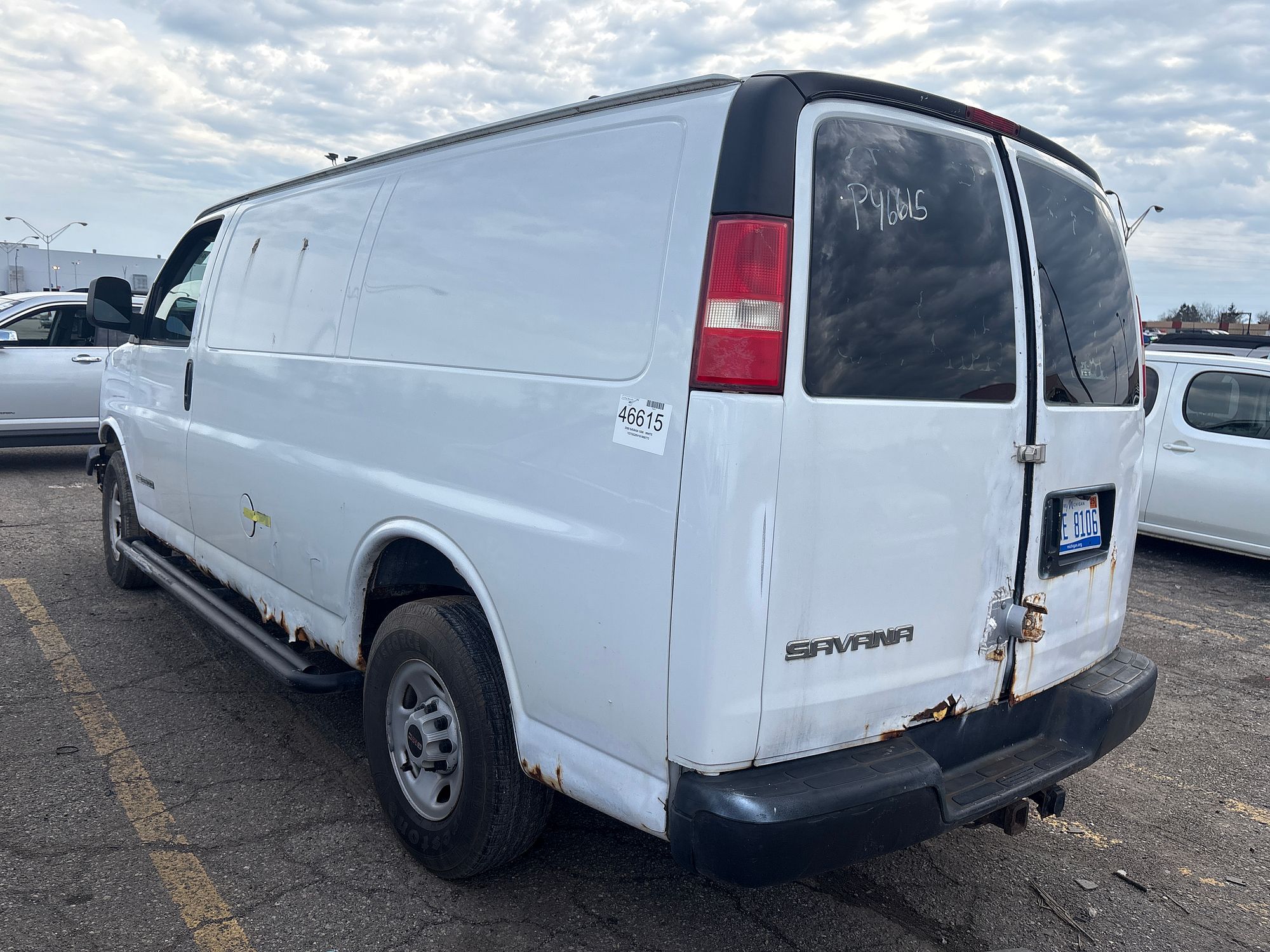 2005 GMC SAVANA 1500 - Image 4