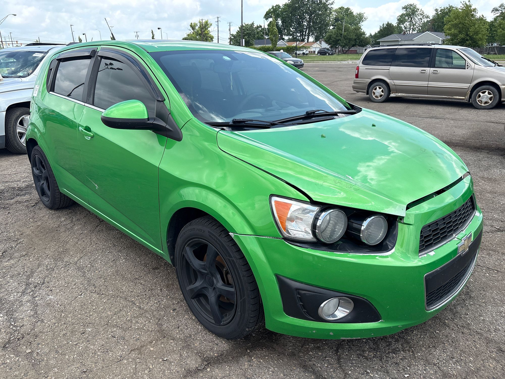 2014 CHEVROLET  SONIC - Image 2