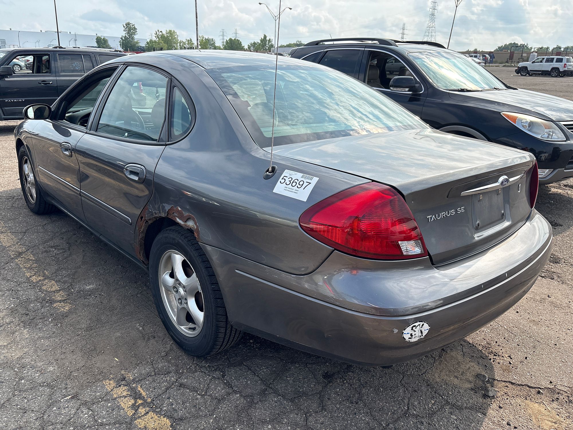 2002 FORD TAURUS - Image 4