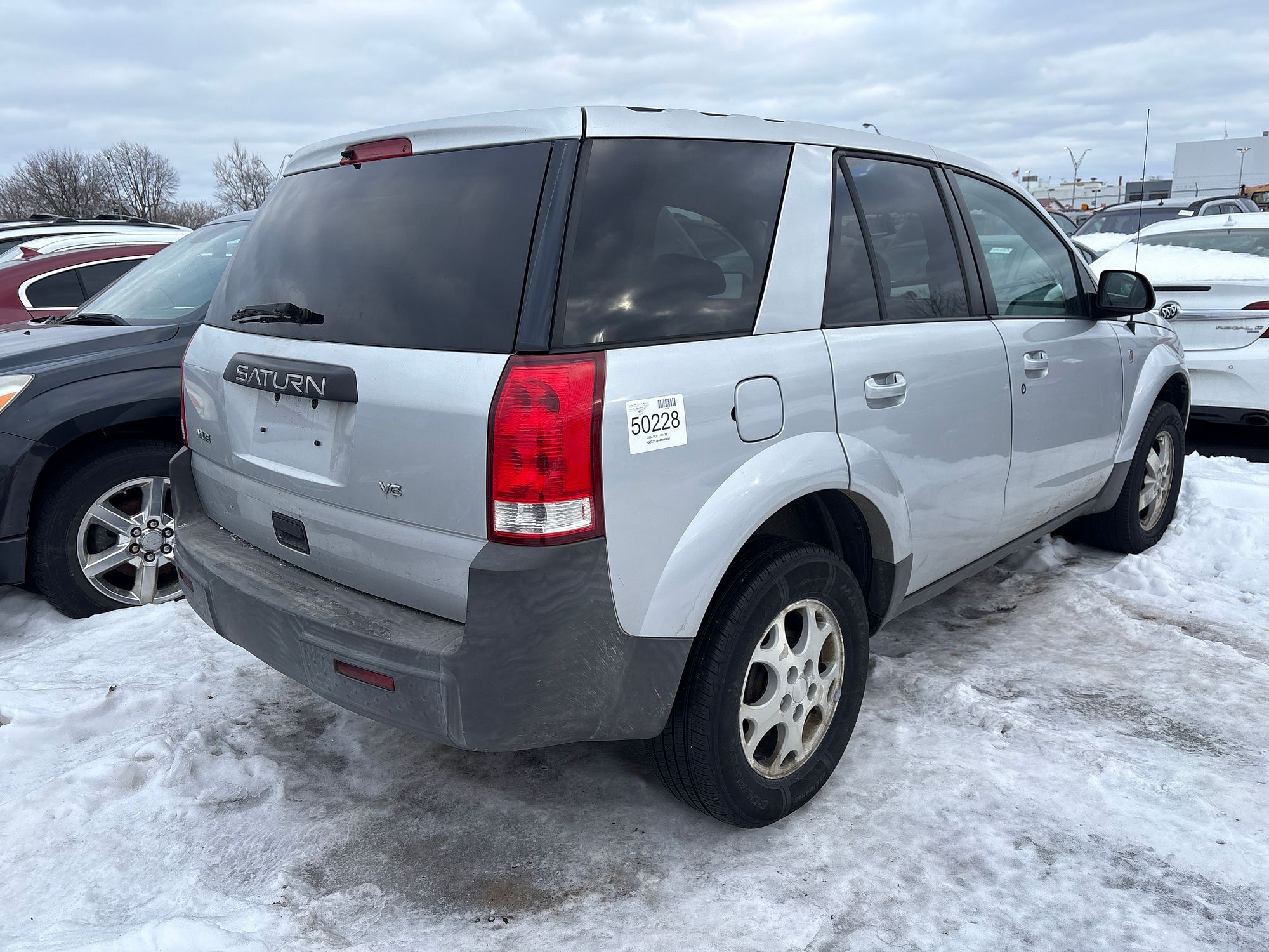 2004 SATURN VUE - Image 3