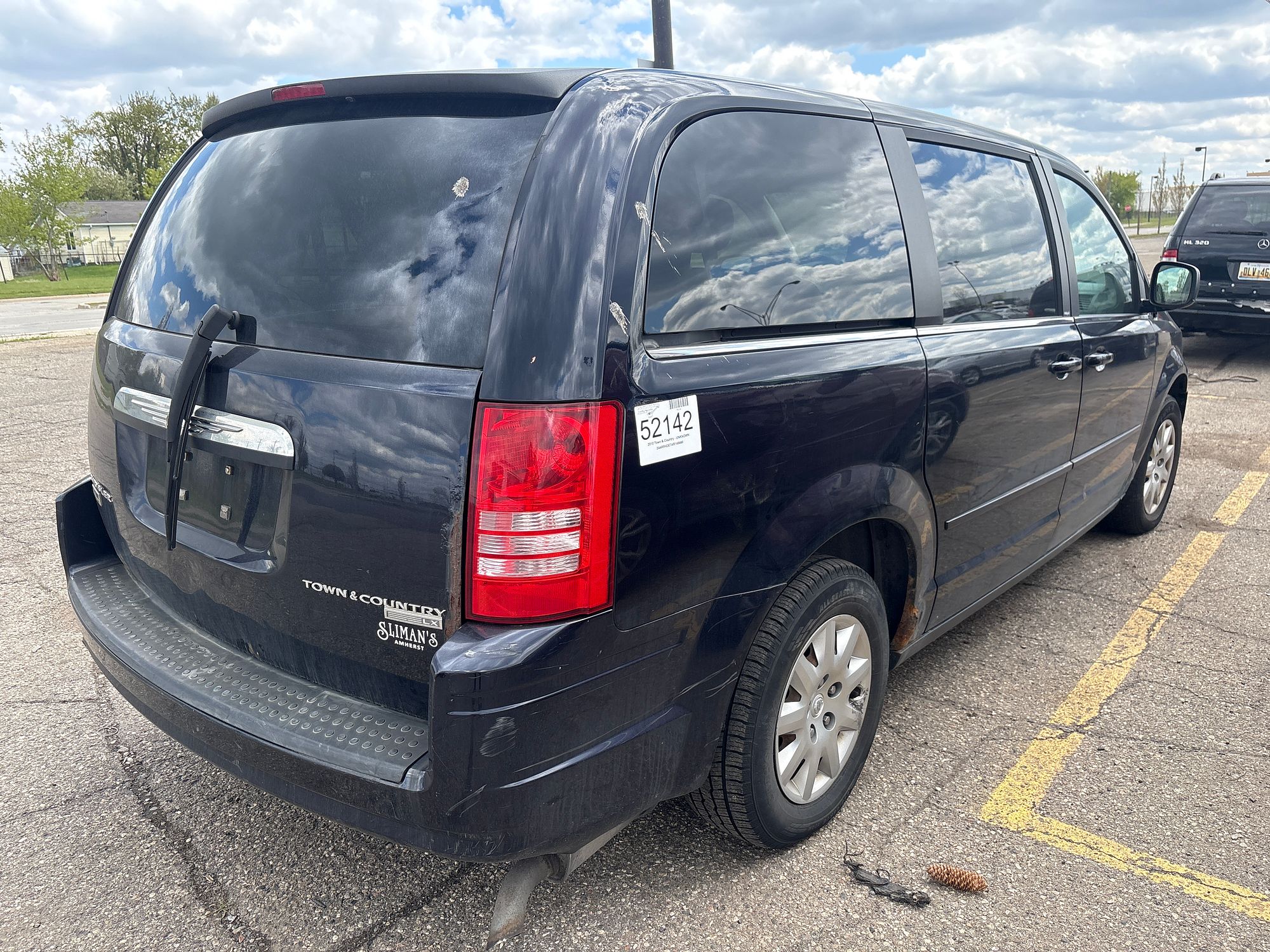 2010 CHRYSLER TOWN COUNTRY - Image 3