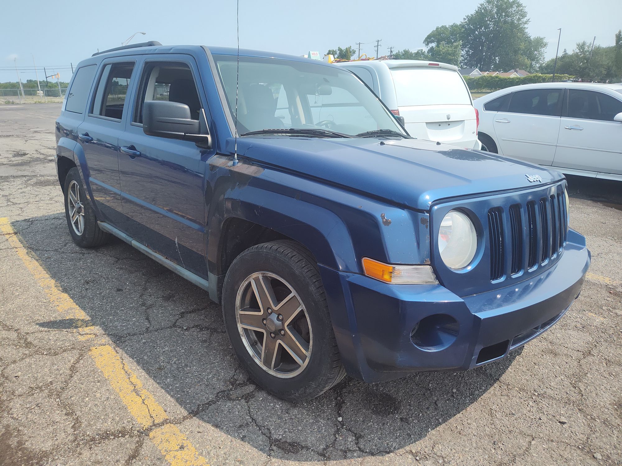 2010 JEEP PATRIOT - Image 2
