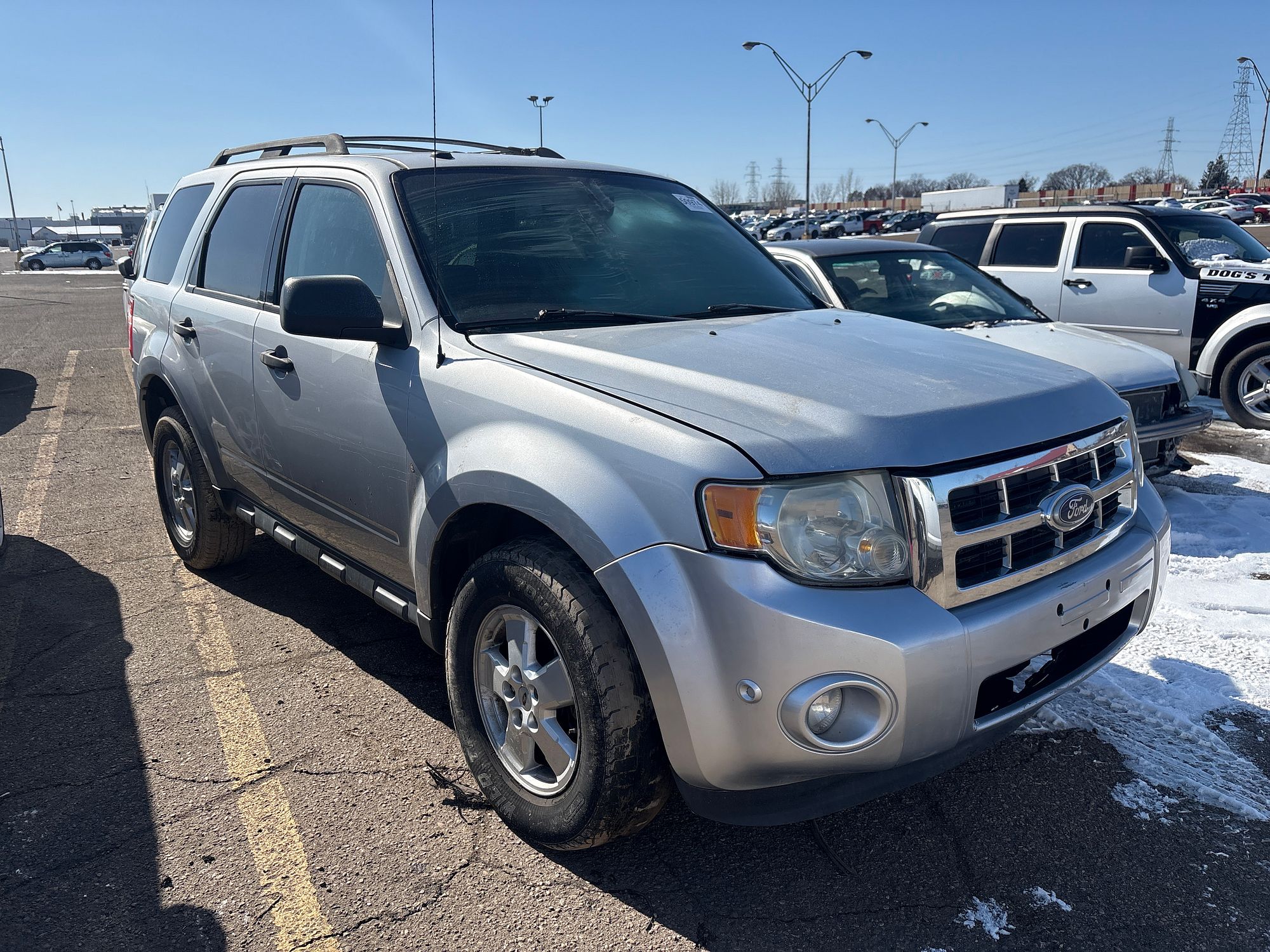 2010 FORD ESCAPE - Image 2