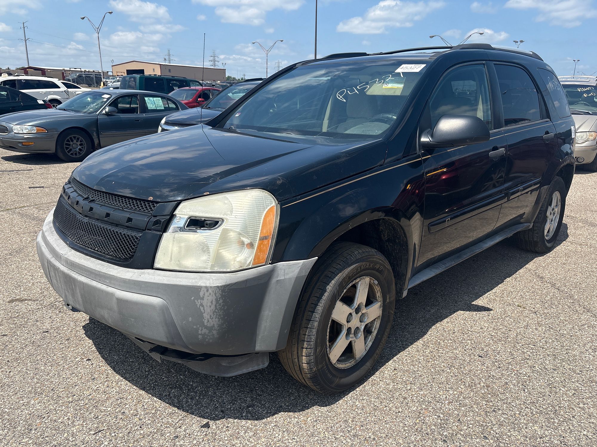 2005 CHEVROLET EQUINOX - Image 1