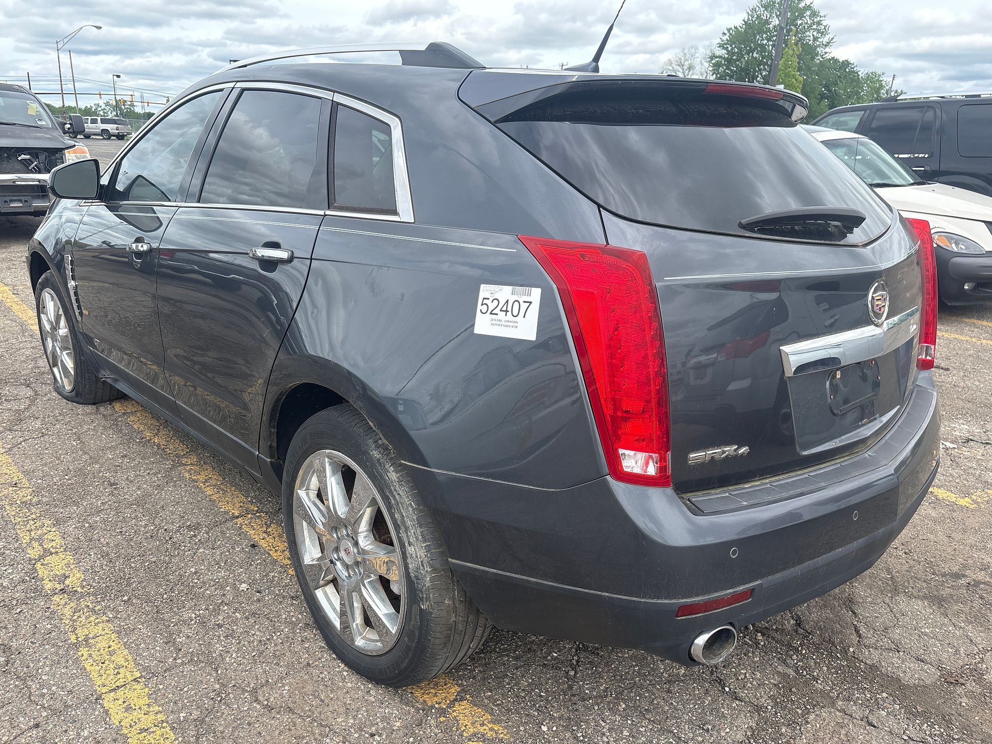 2010 CADILLAC SRX - Image 4