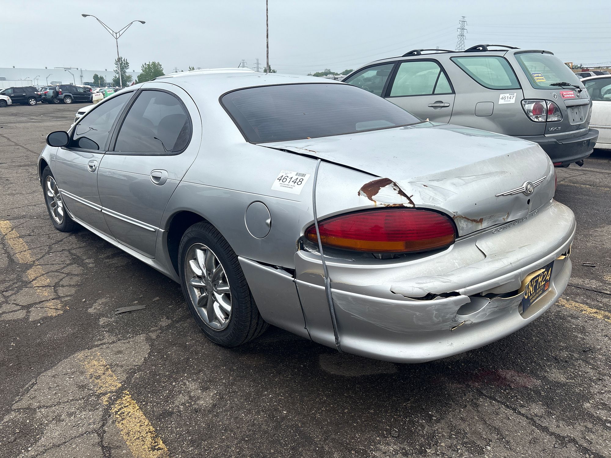 2004 CHRYSLER CONCORDE - Image 4