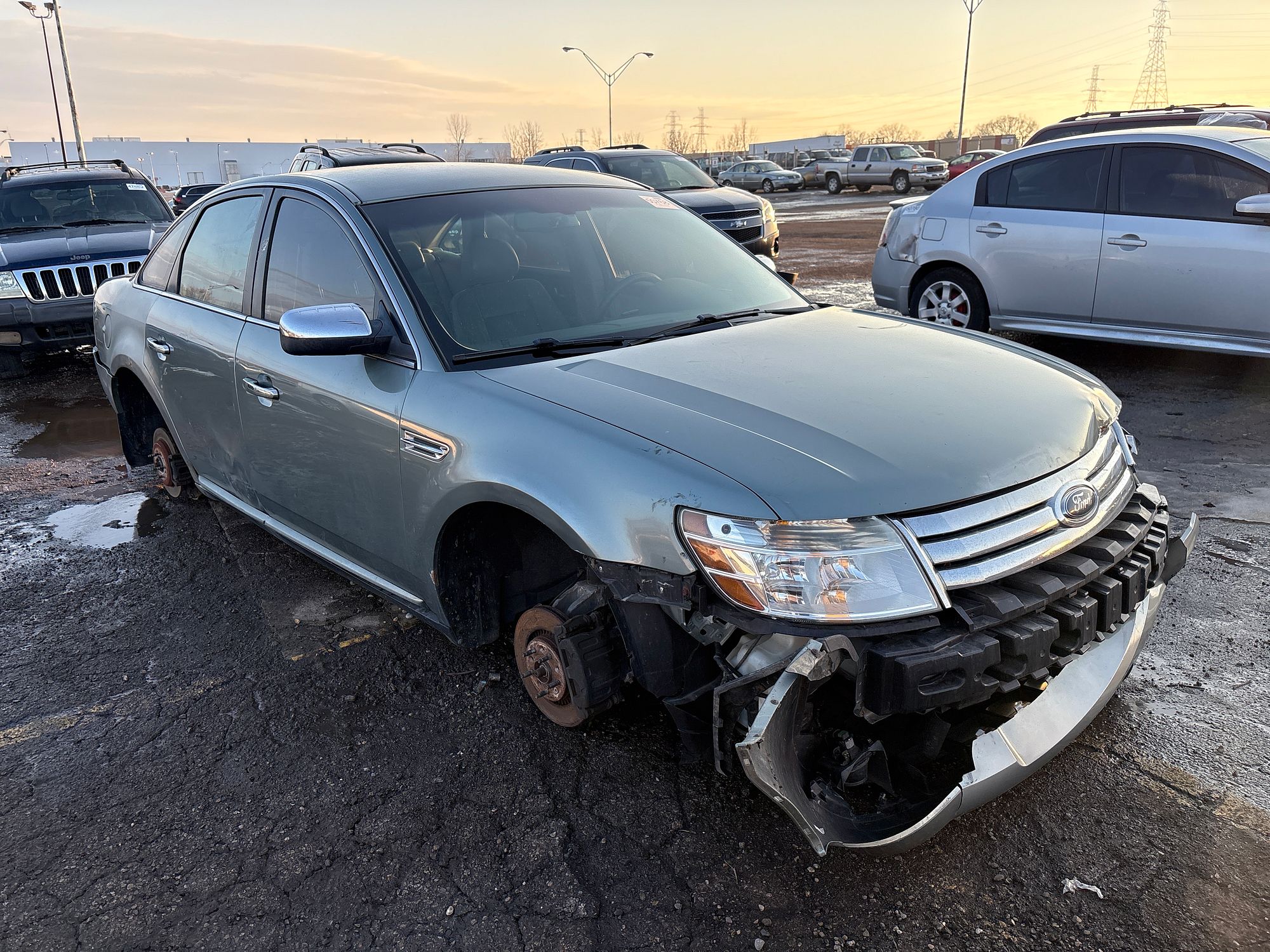2008 FORD TAURUS - Image 2