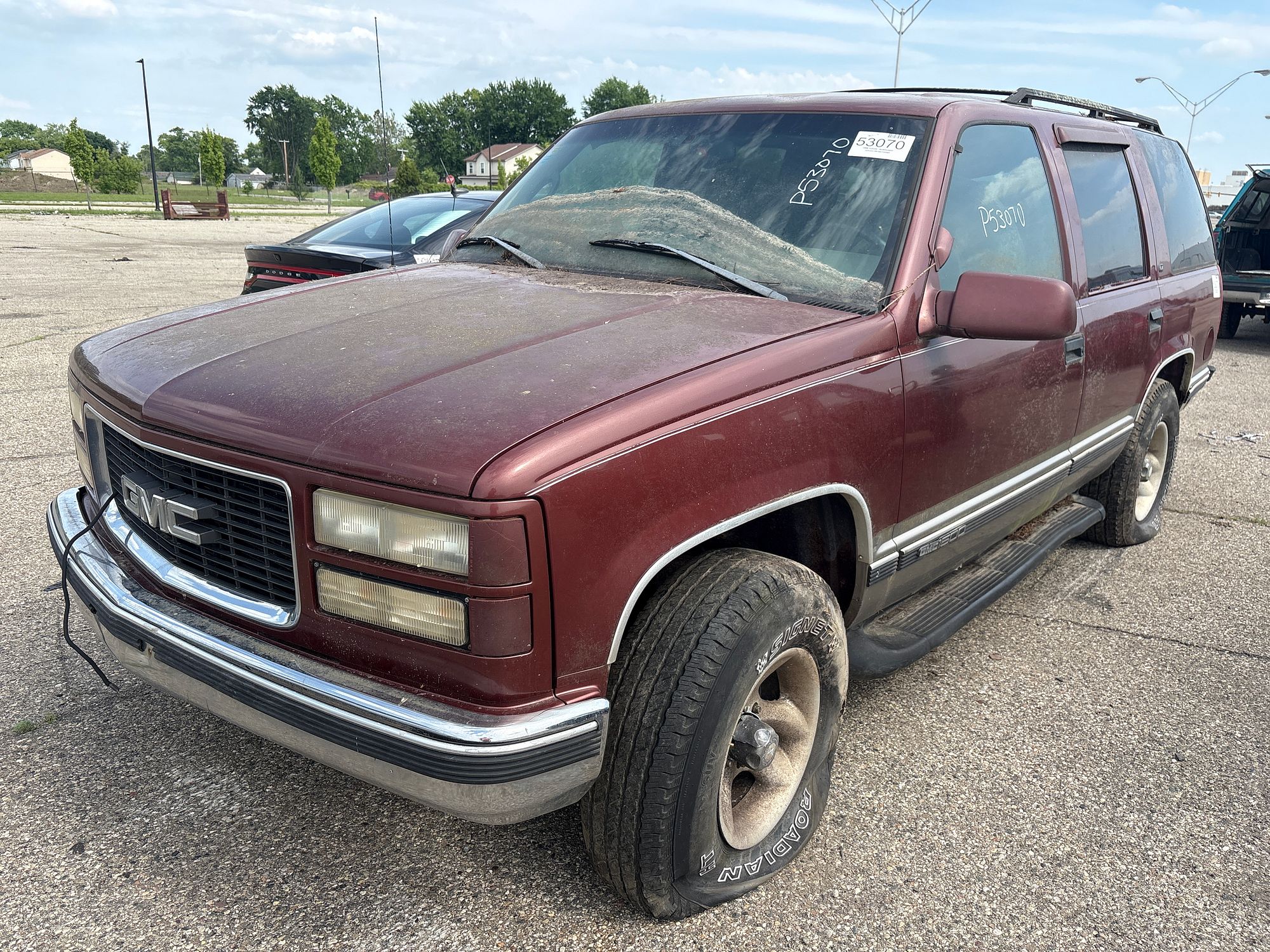1998 GMC YUKON - Image 1