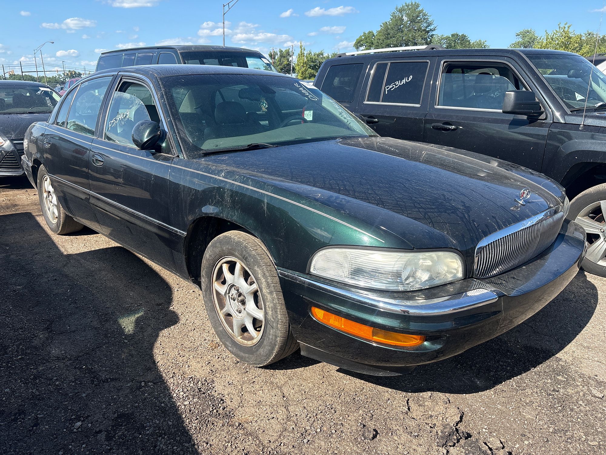 2002 BUICK PARK AVENUE - Image 2