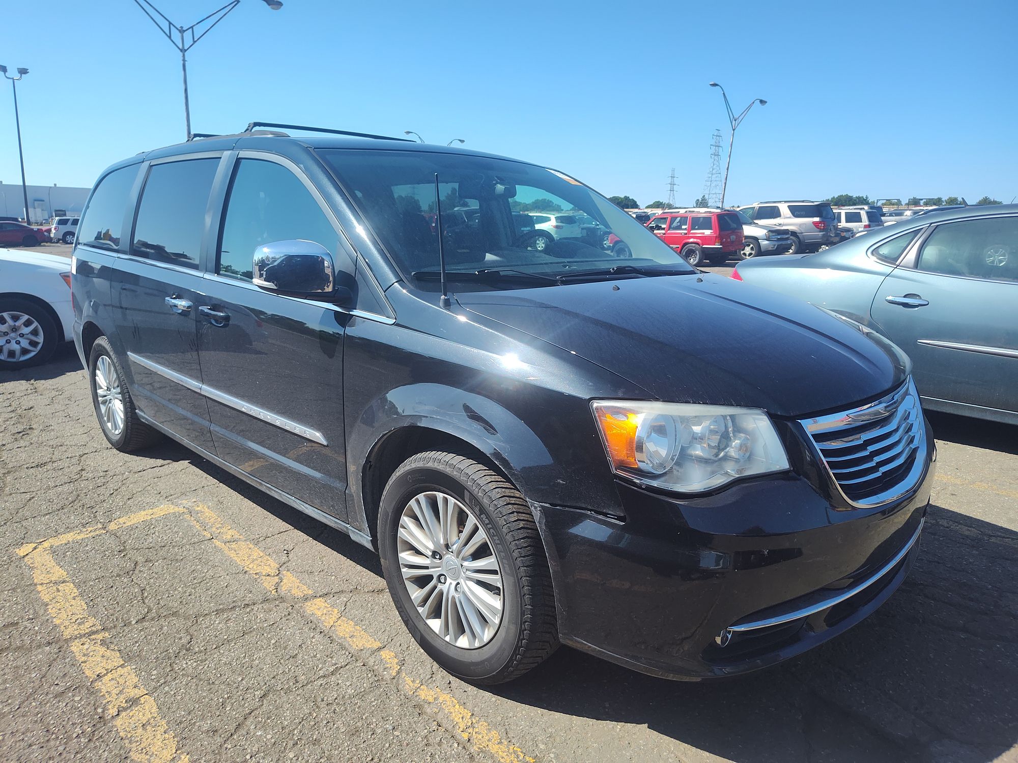 2015 CHRYSLER TOWN COUNTRY - Image 2