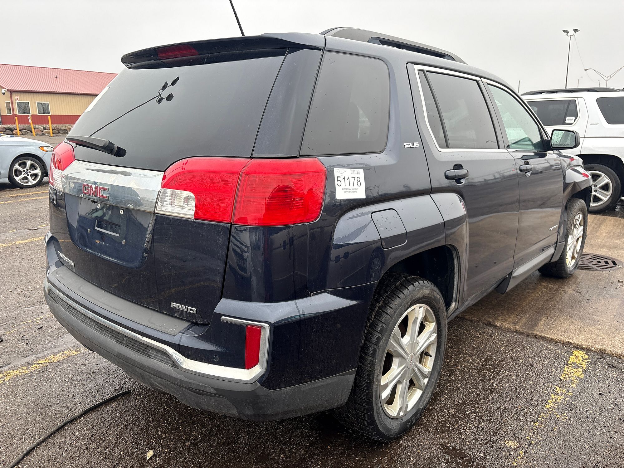 2017 GMC TERRAIN - Image 3