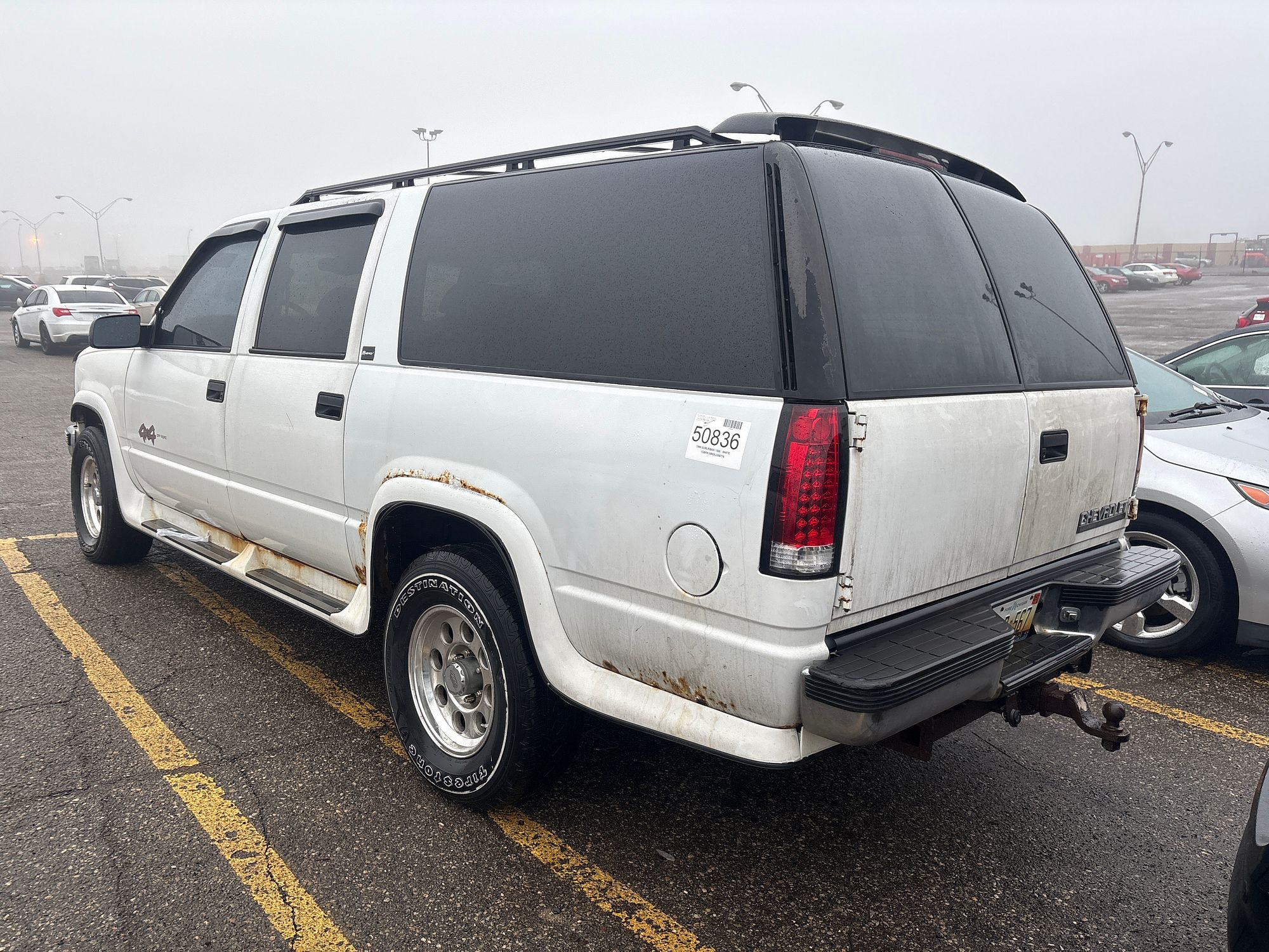 1999 CHEVROLET SUBURBAN 1500 - Image 4