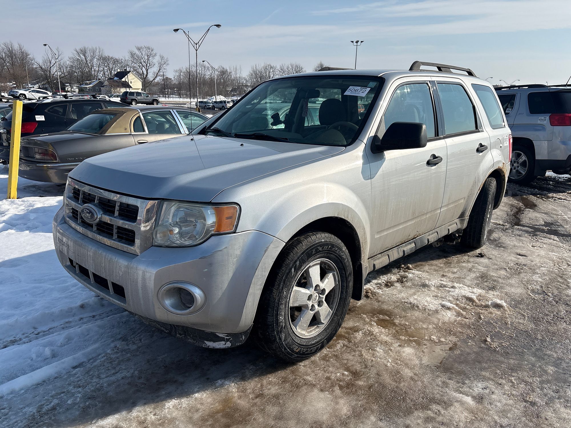 2010 FORD ESCAPE - Image 1