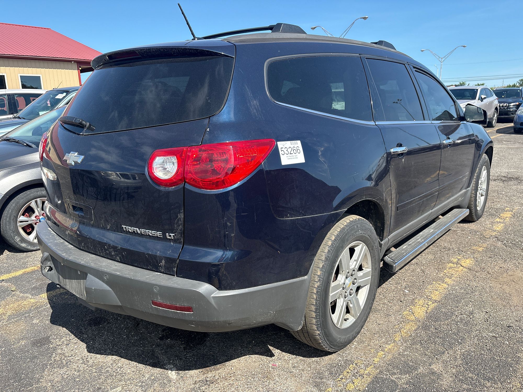2011 CHEVROLET TRAVERSE - Image 3