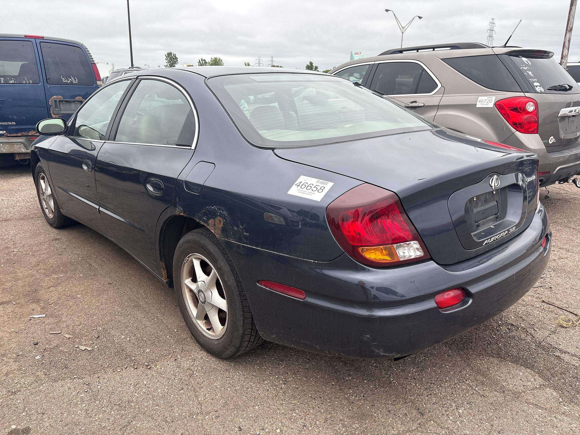 2001 OLDSMOBILE AURORA - Image 4
