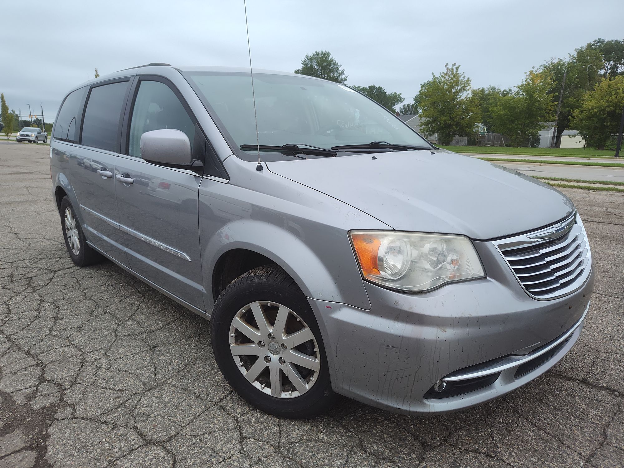 2014 CHRYSLER TOWN COUNTRY - Image 2