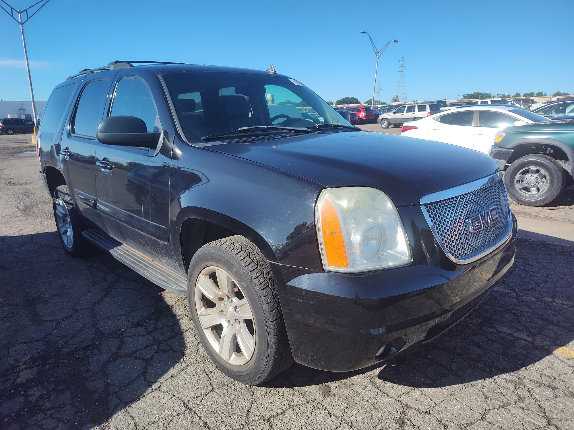 2007 GMC YUKON - Image 2