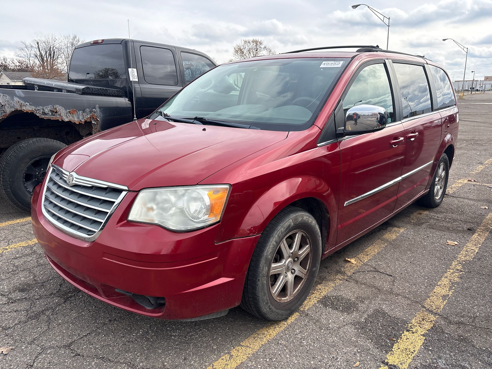 2009 CHRYSLER TOWN COUNTRY - Image 1