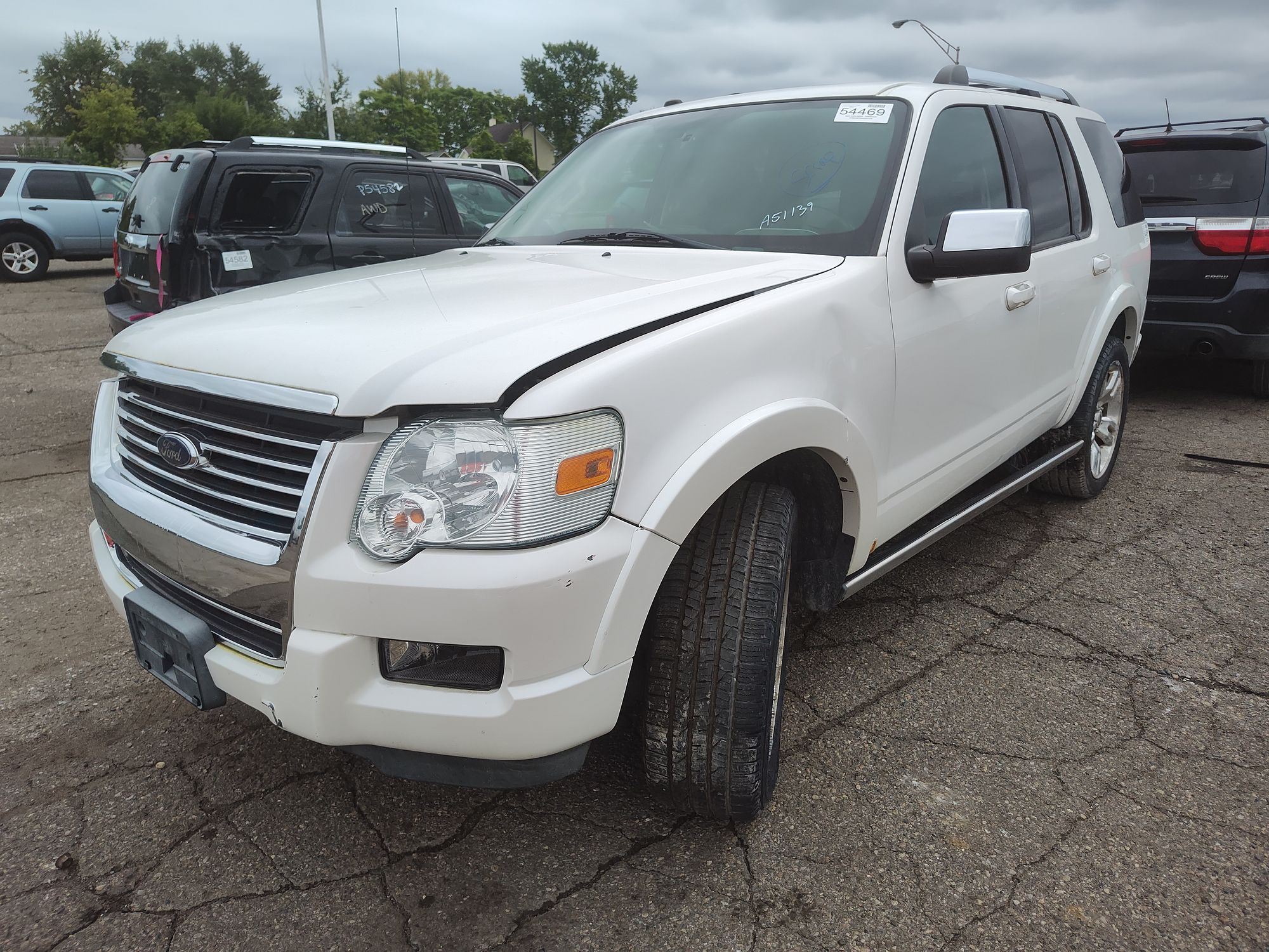 2010 FORD EXPLORER - Image 1
