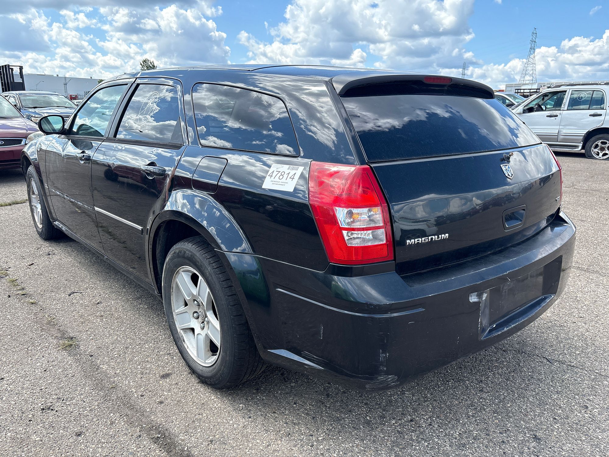 2005 DODGE MAGNUM - Image 4