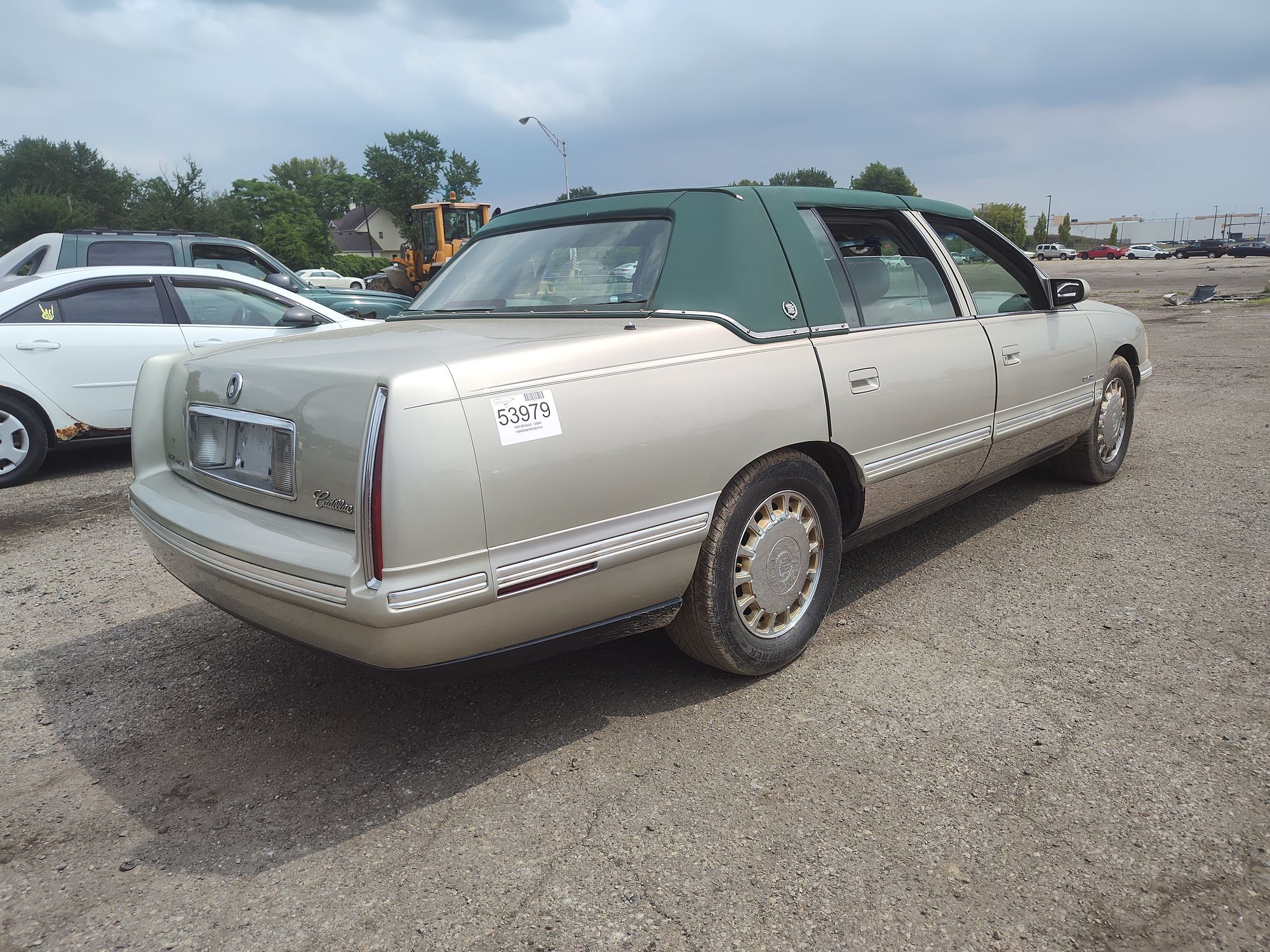 1997 CADILLAC DEVILLE - Image 3