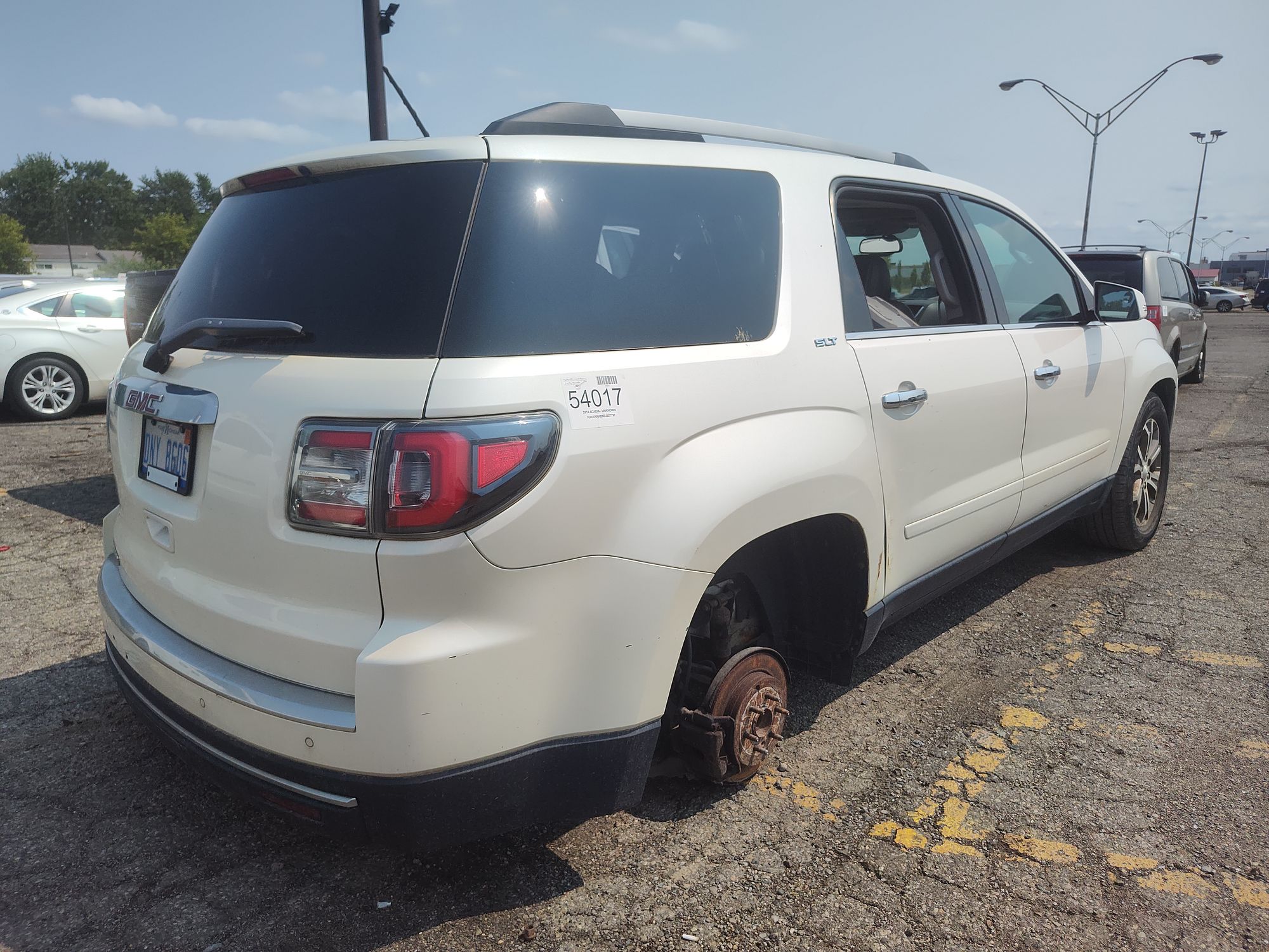 2013 GMC ACADIA - Image 3