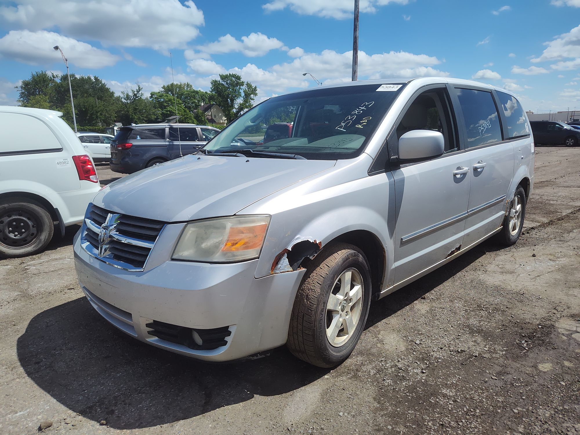 2008 DODGE CARAVAN - Image 1