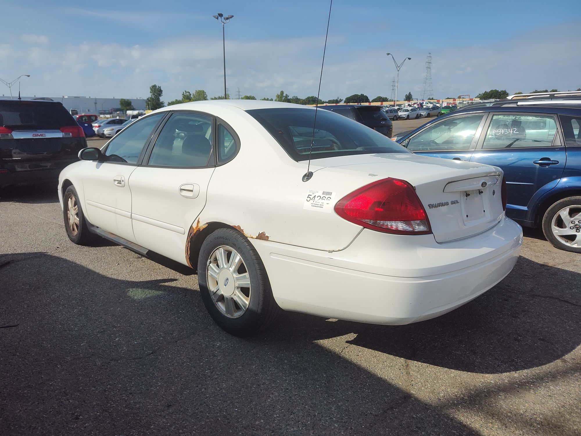 2007 FORD TAURUS - Image 4