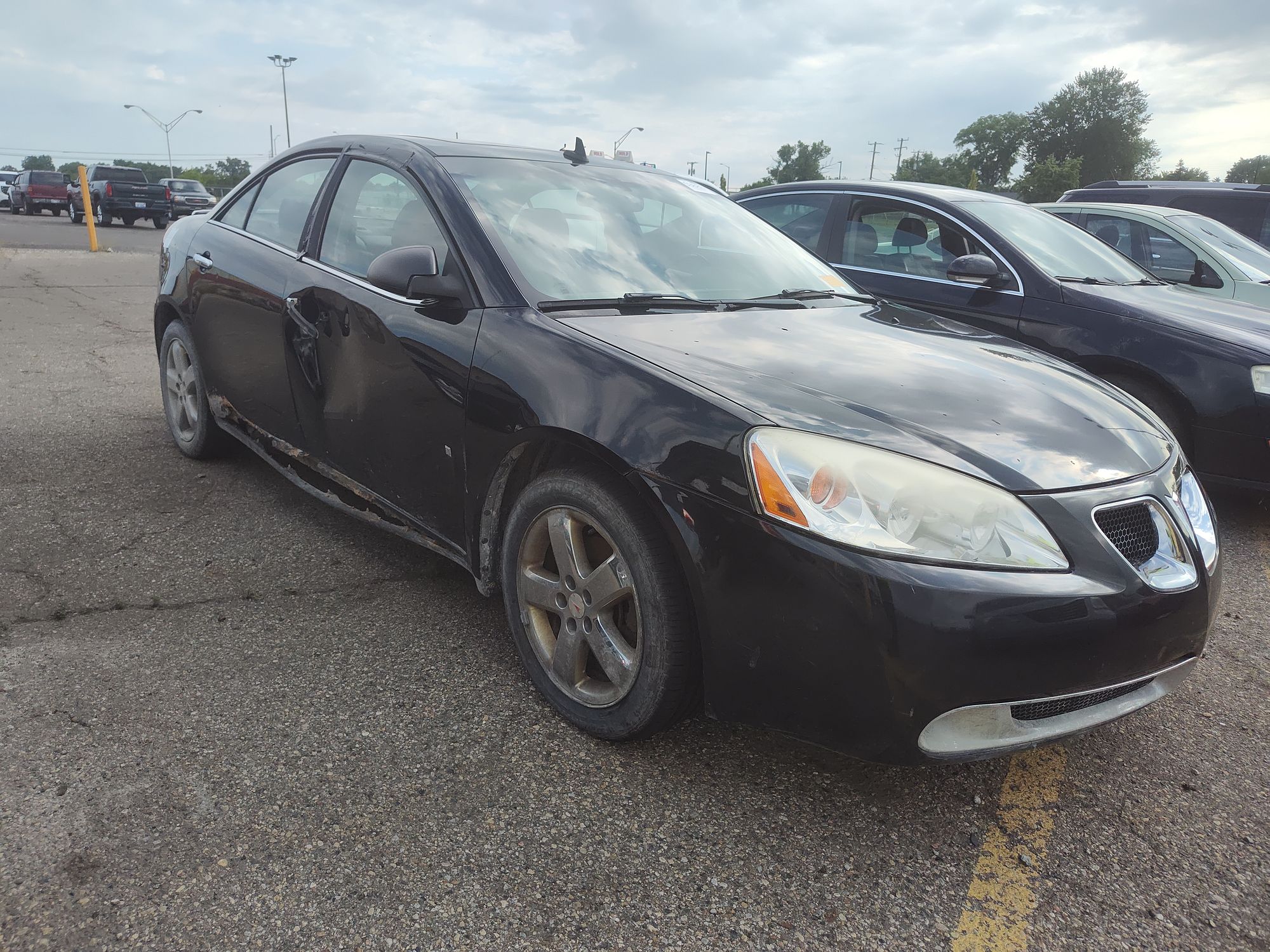 2009 PONTIAC G6 - Image 2
