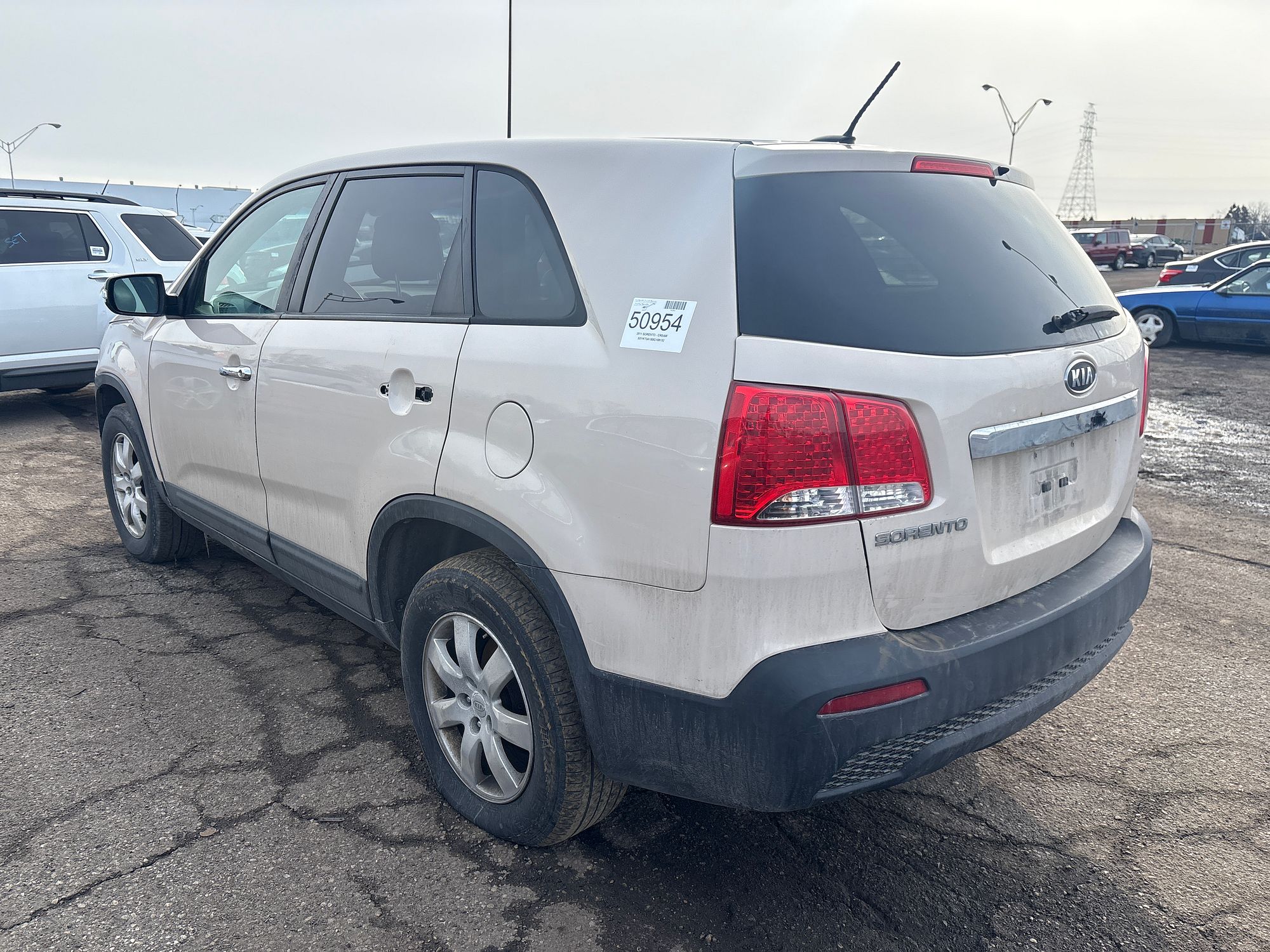2011 KIA SORENTO - Image 4