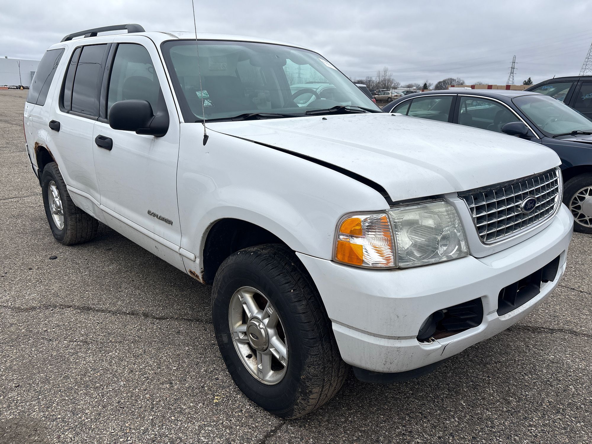 2004 FORD EXPLORER - Image 2