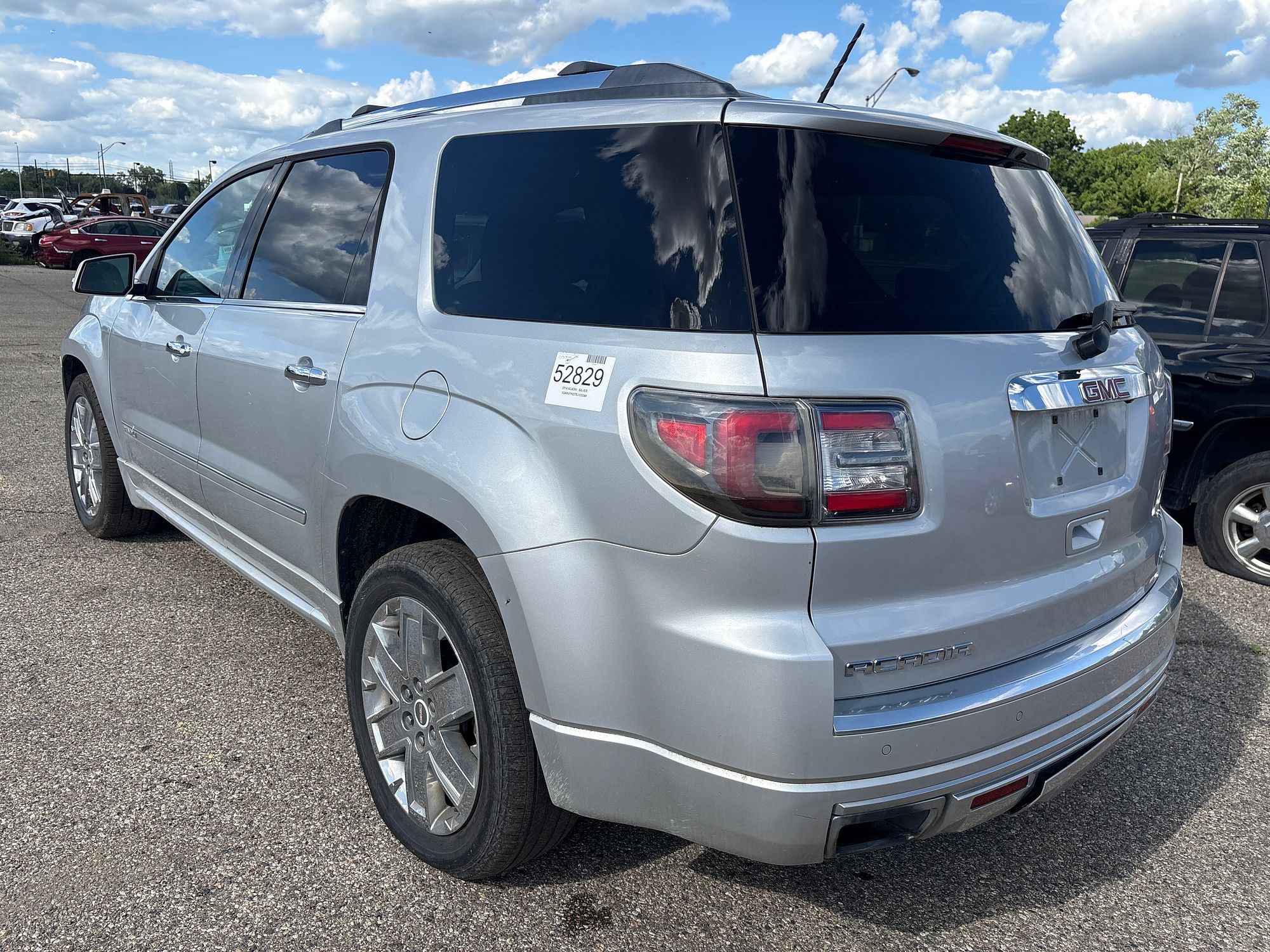 2014 GMC ACADIA - Image 4