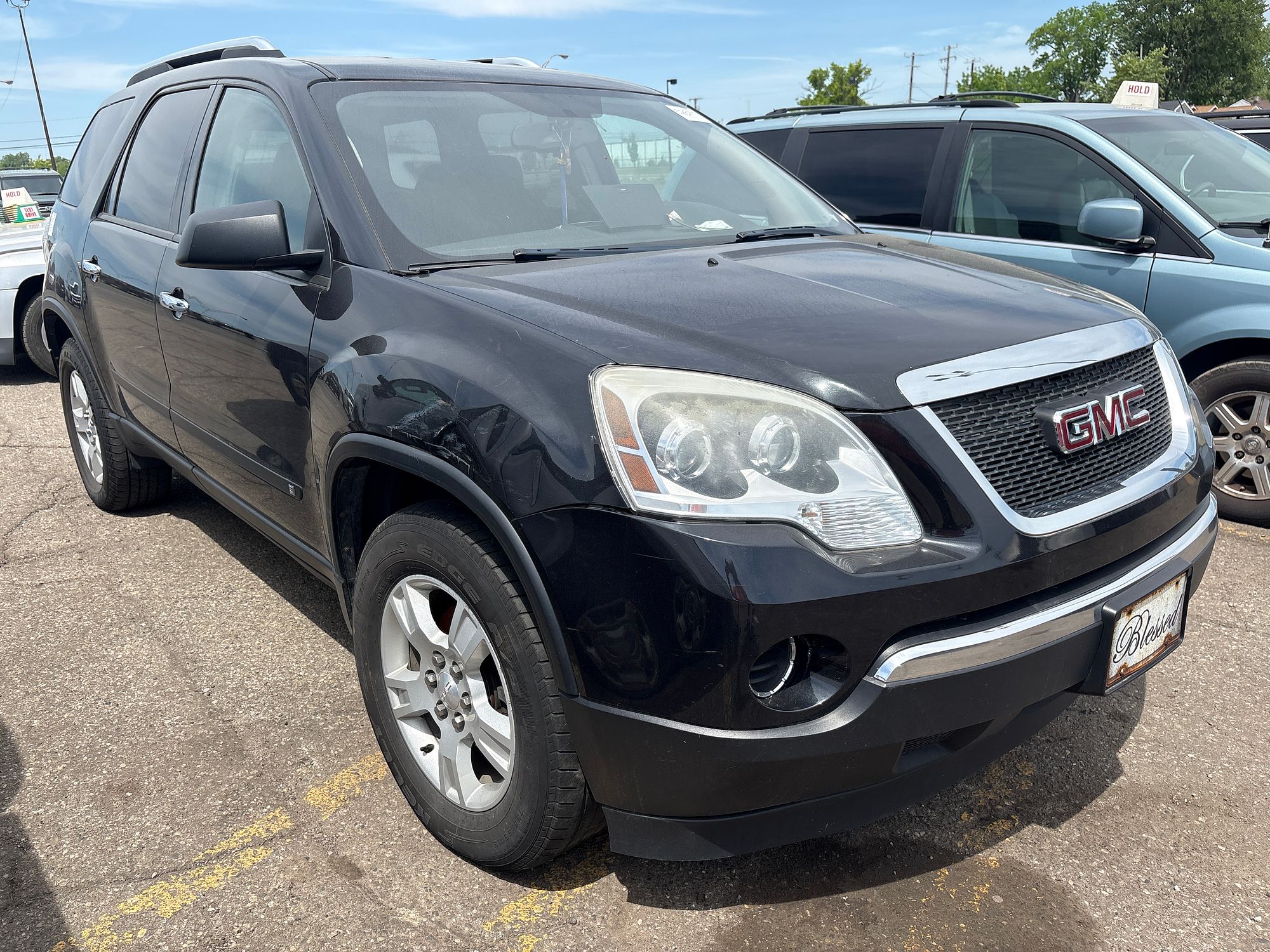 2010 GMC ACADIA - Image 2