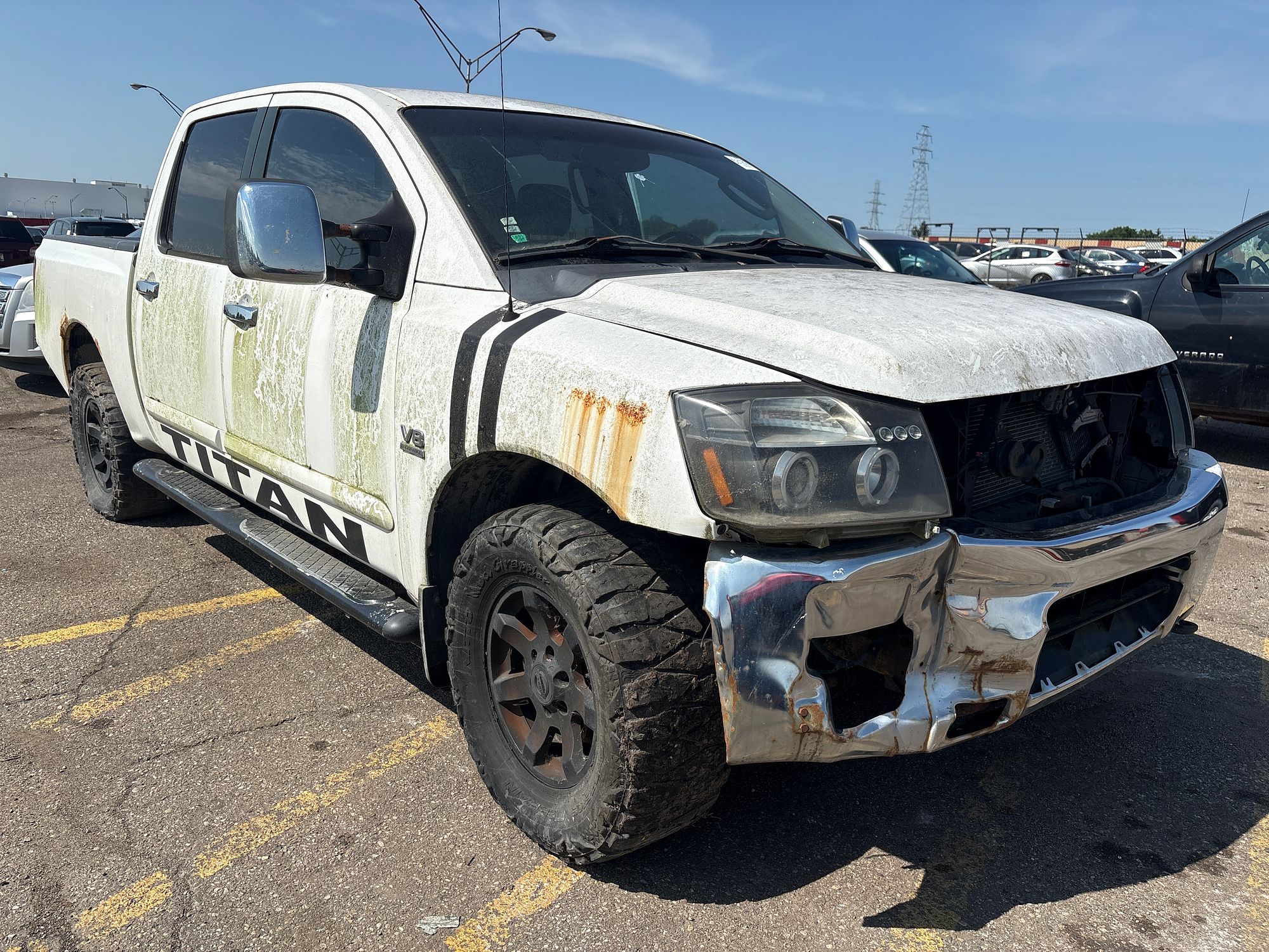2004 NISSAN TITAN - Image 2