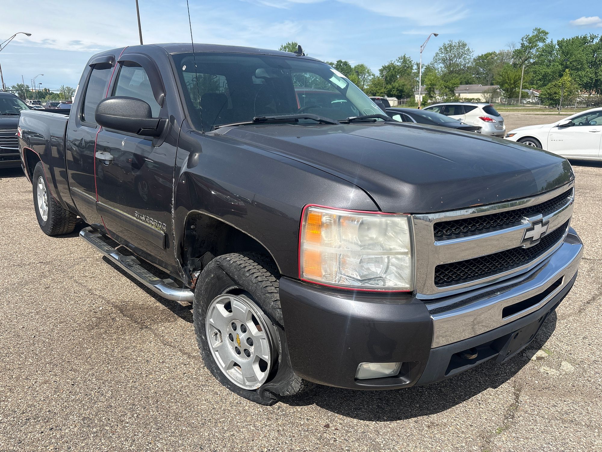 2010 CHEVROLET SILVERADO 1500 - Image 2