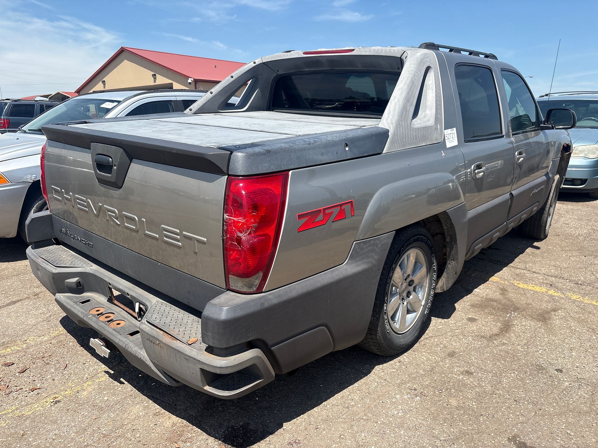 2003 CHEVROLET AVALANCHE 1500 - Image 3