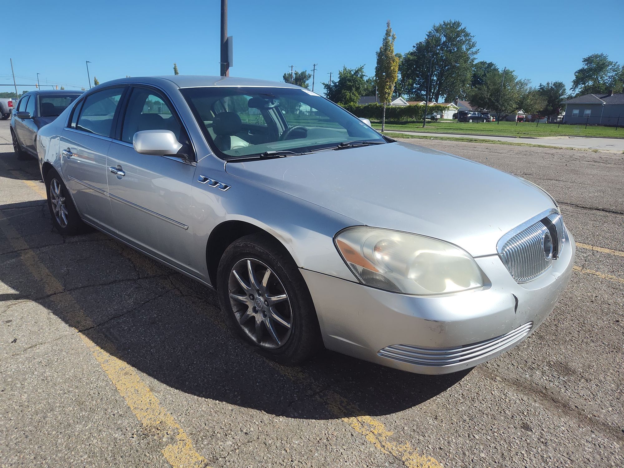 2008 BUICK LUCERNE - Image 2