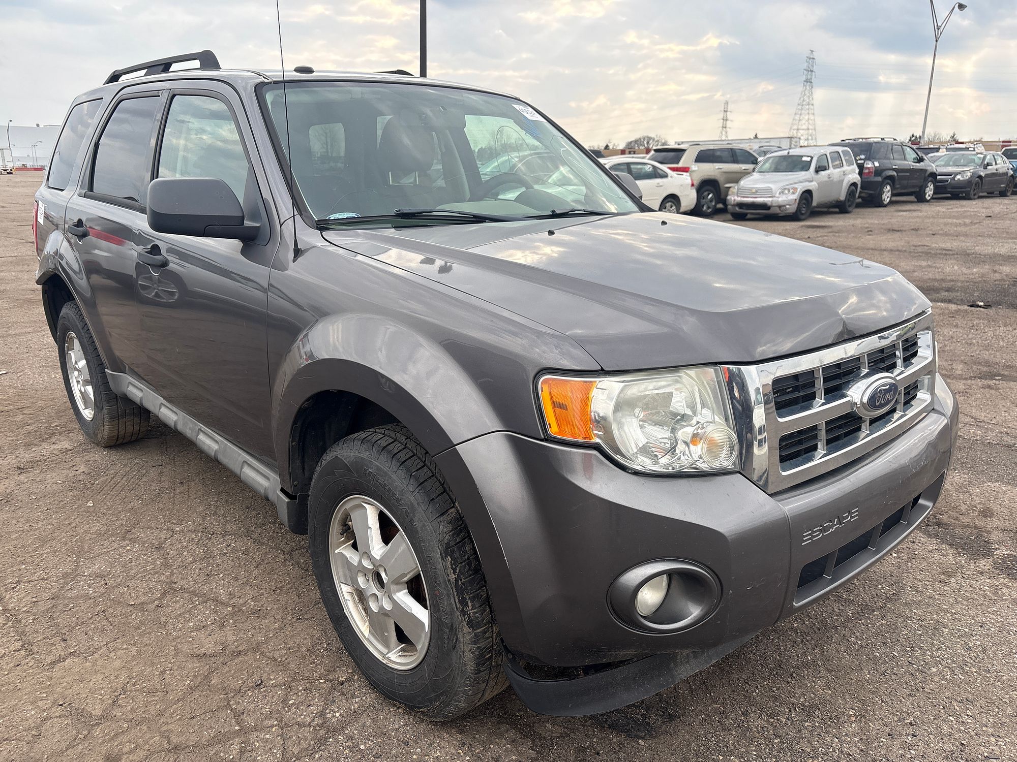 2009 FORD ESCAPE - Image 2