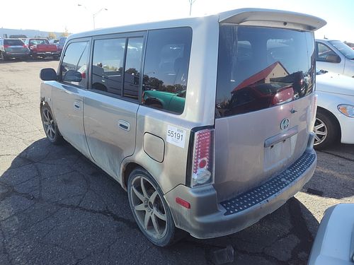 2005 SCION XB - Thumbnail 4