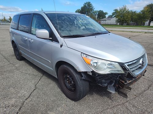 2010 VOLKSWAGEN ROUTAN - Thumbnail 2