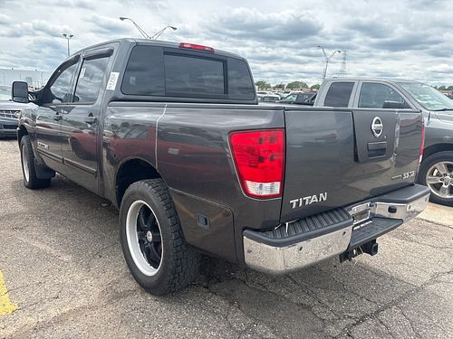 2010 NISSAN TITAN - Thumbnail 4