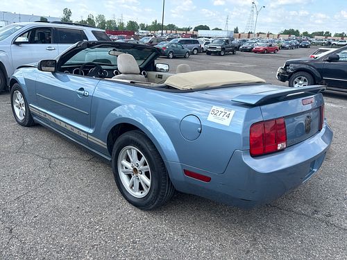 2005 FORD MUSTANG - Thumbnail 4